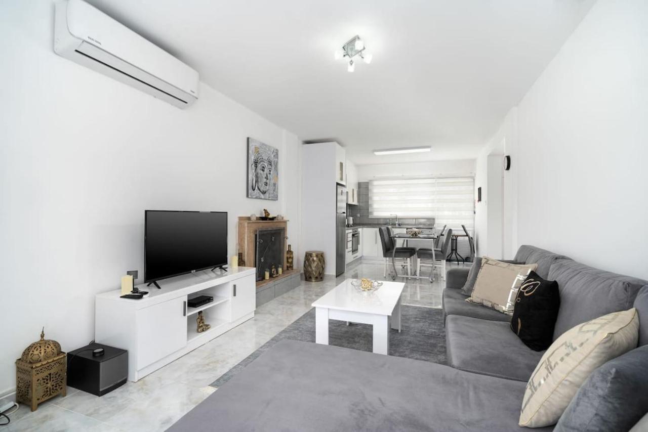 Villa Blue Kyrenia  Esterno foto